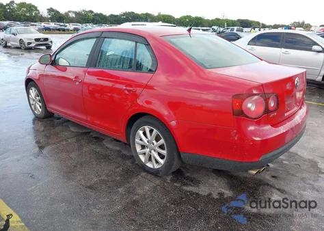 2010 Volkswagen Jetta Limited Edition из США, поврежденный, VIN 3VWRX7AJ3AM099394